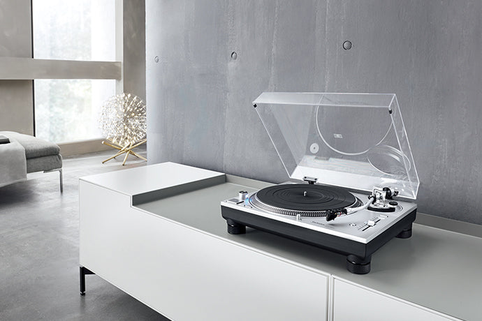Technics SL-1200GR Direct-Drive Turntable