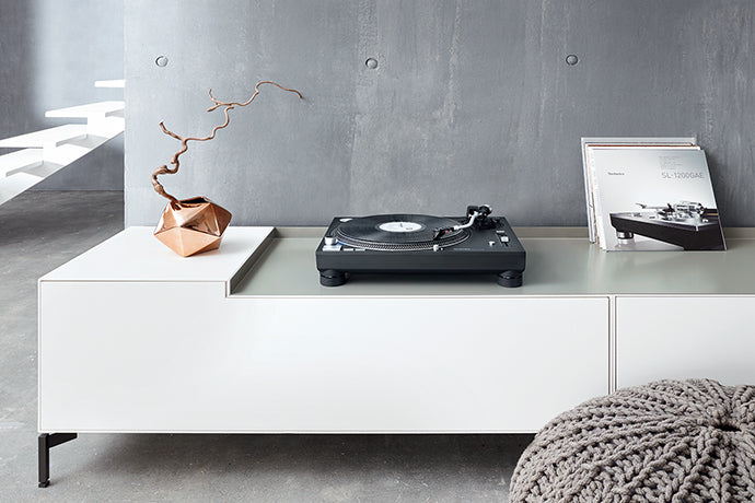 Technics SL-1210GR Direct-Drive Turntable