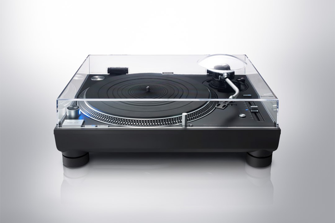 Technics SL-1210GR Direct-Drive Turntable