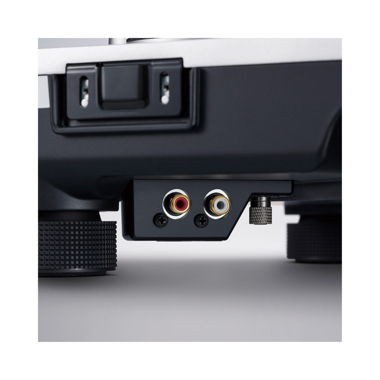 Technics SL-1200GR2 Direct-Drive Turntable