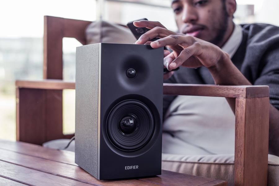 Edifier R1080BT Active Bluetooth Bookshelf Speaker Set