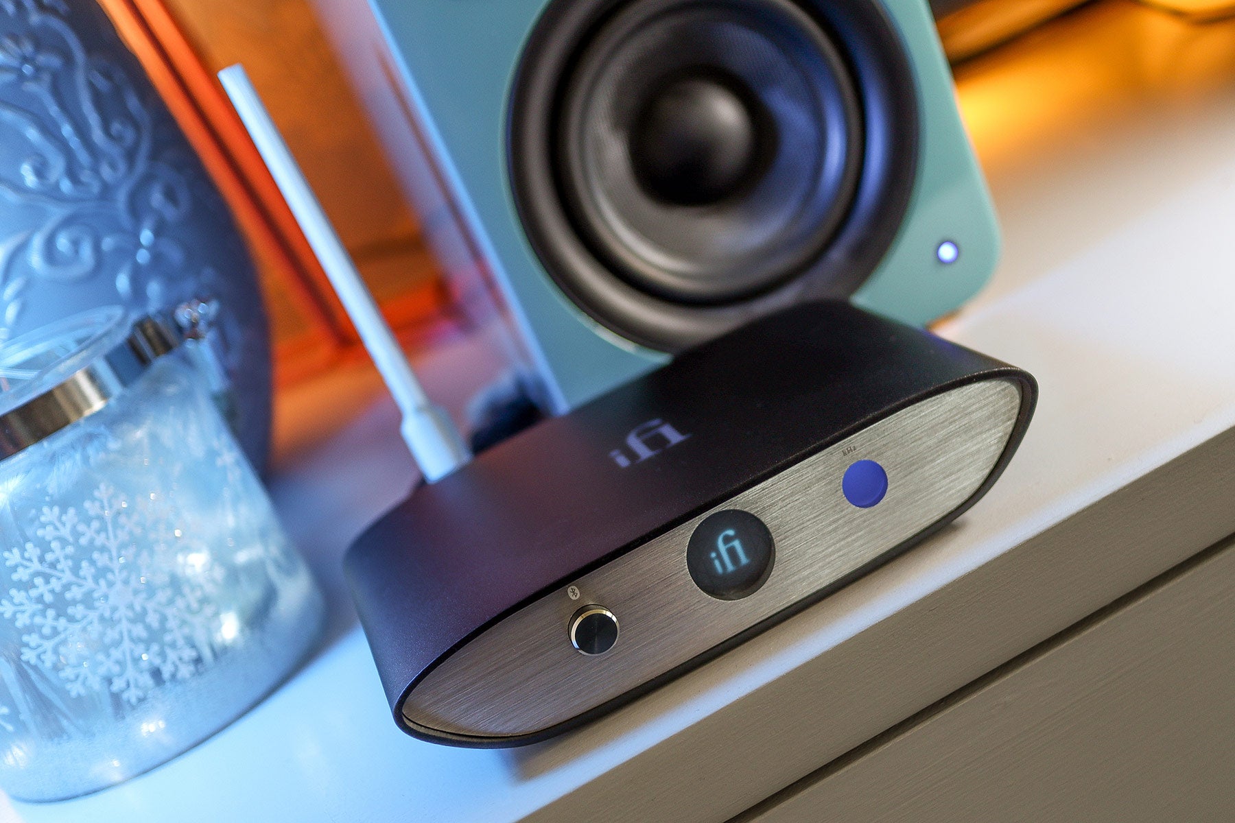 iFi Audio ZEN BLUE V2 Hi-Res Bluetooth DAC/Streamer – Superfi