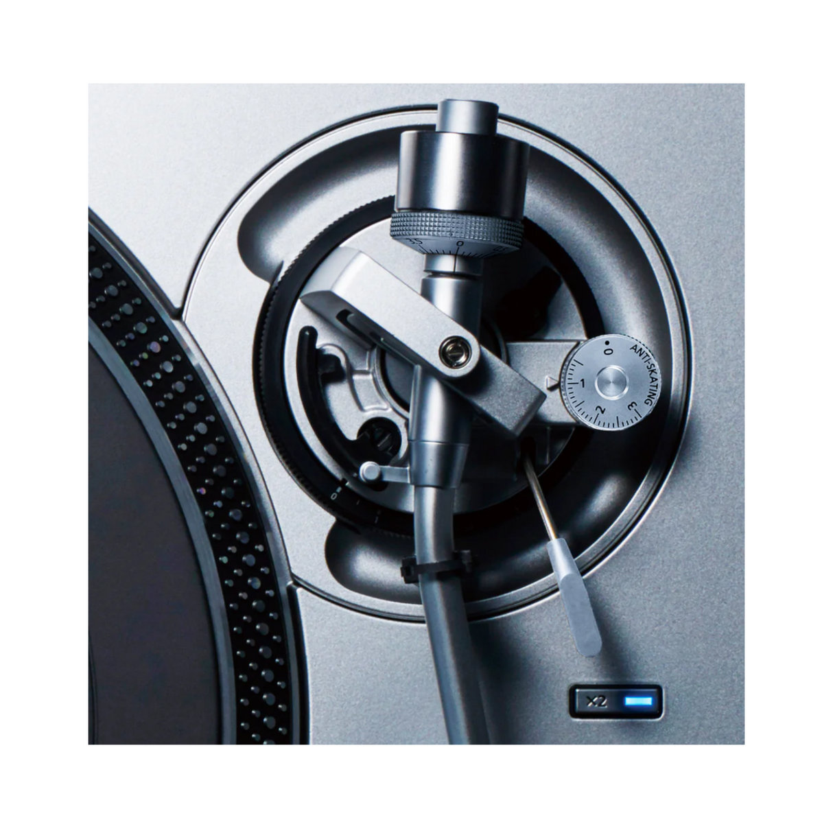Technics SL1200GR2 Direct-Drive Turntable