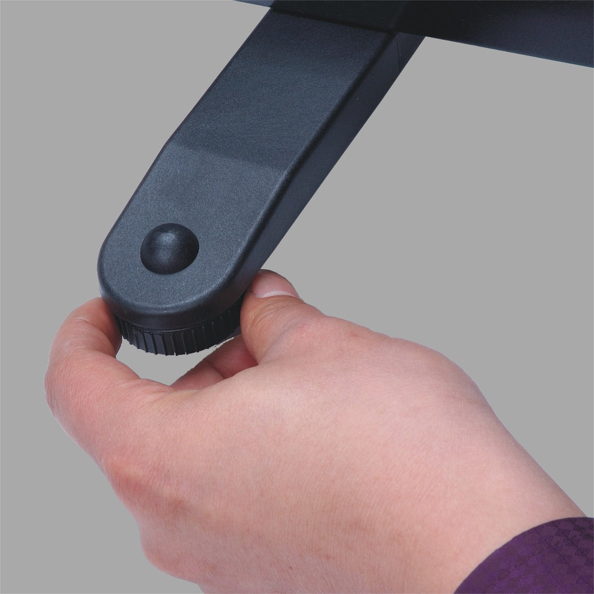 Optoma DP-9092MWL 92" Portable Pull Up Screen